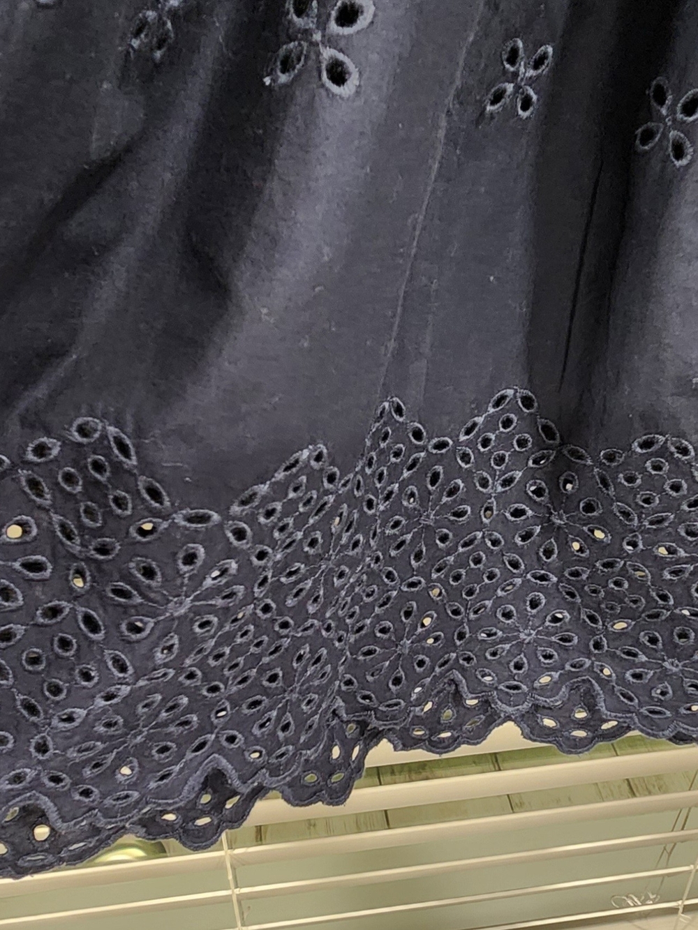 Old Navy Women’s Navy Eyelet Peasant Blouse 💙 - Picture 3 of 5